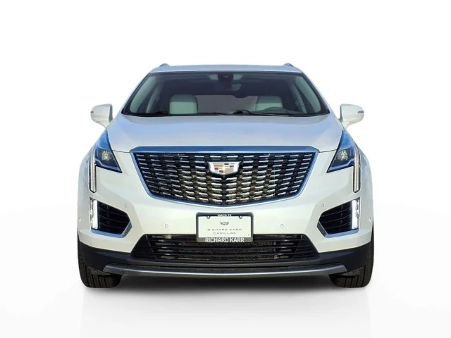 Used 2022 CRYSTAL WHITE TRICOAT Cadillac FWD Premium Luxury image 2