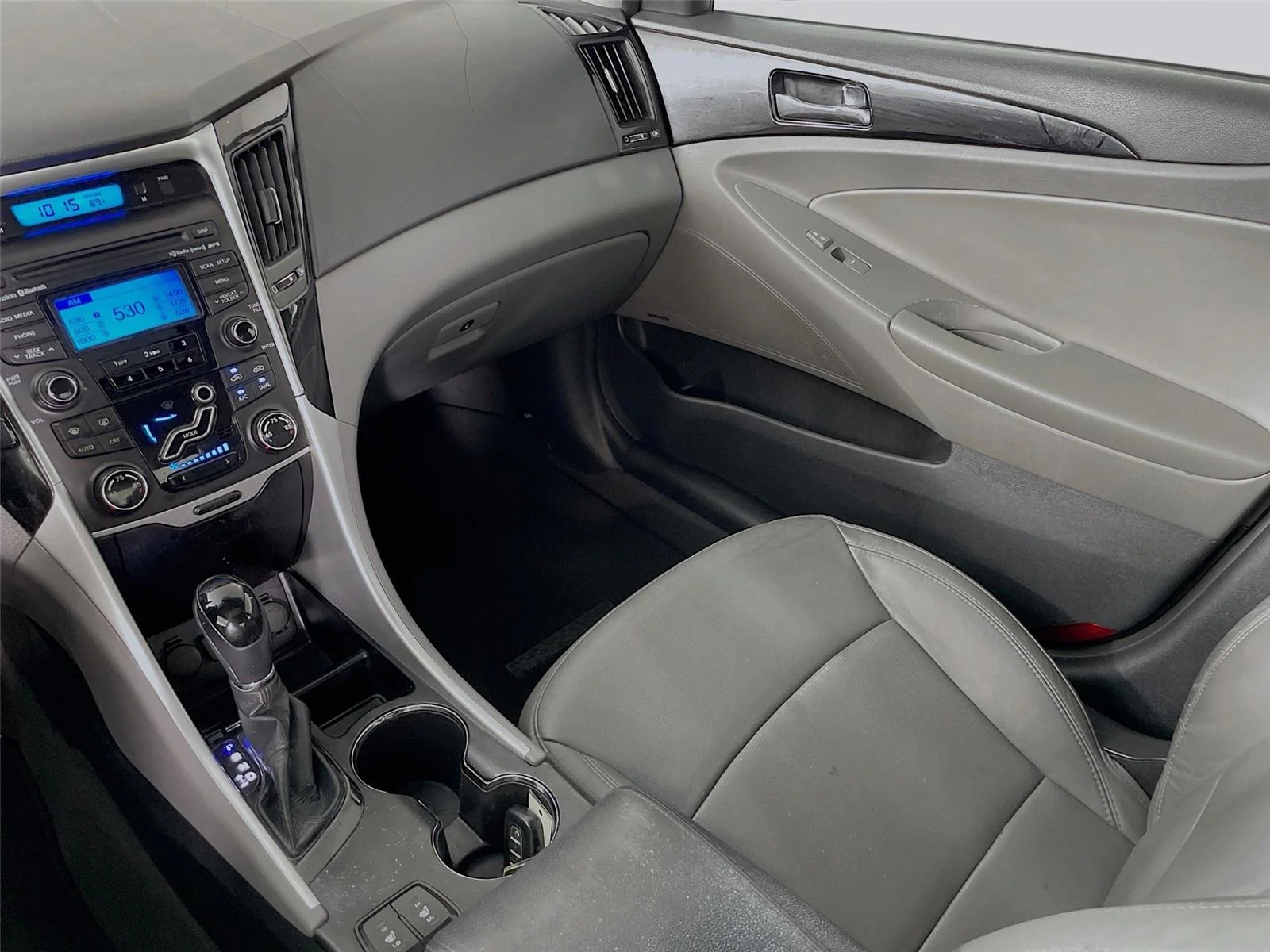 Used 2013 Pacific Blue Pearl Hyundai Limited PZEV image 24