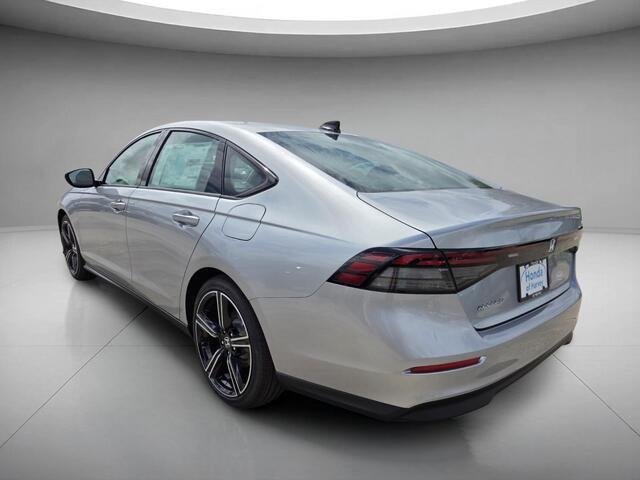 New 2026 Solar Silver Metallic Honda SE image 3