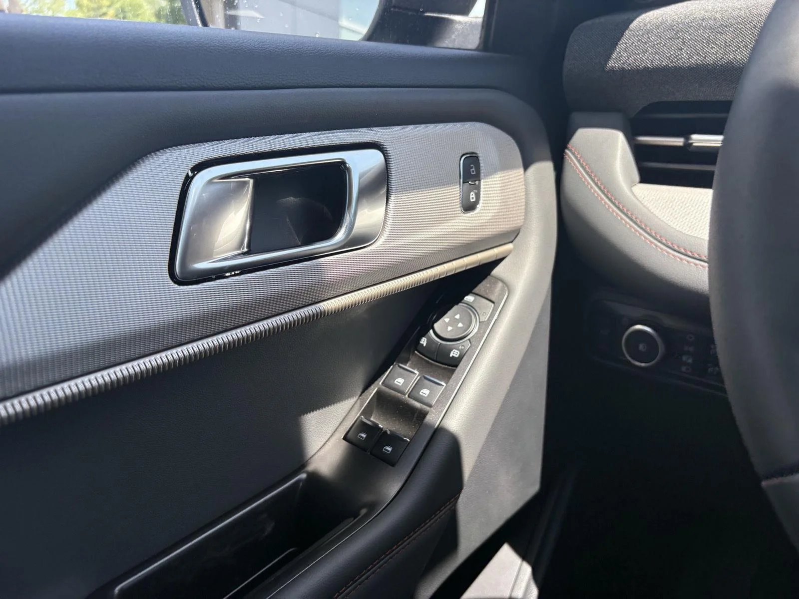 New 2026 Agate Black Metallic Ford Active image 13