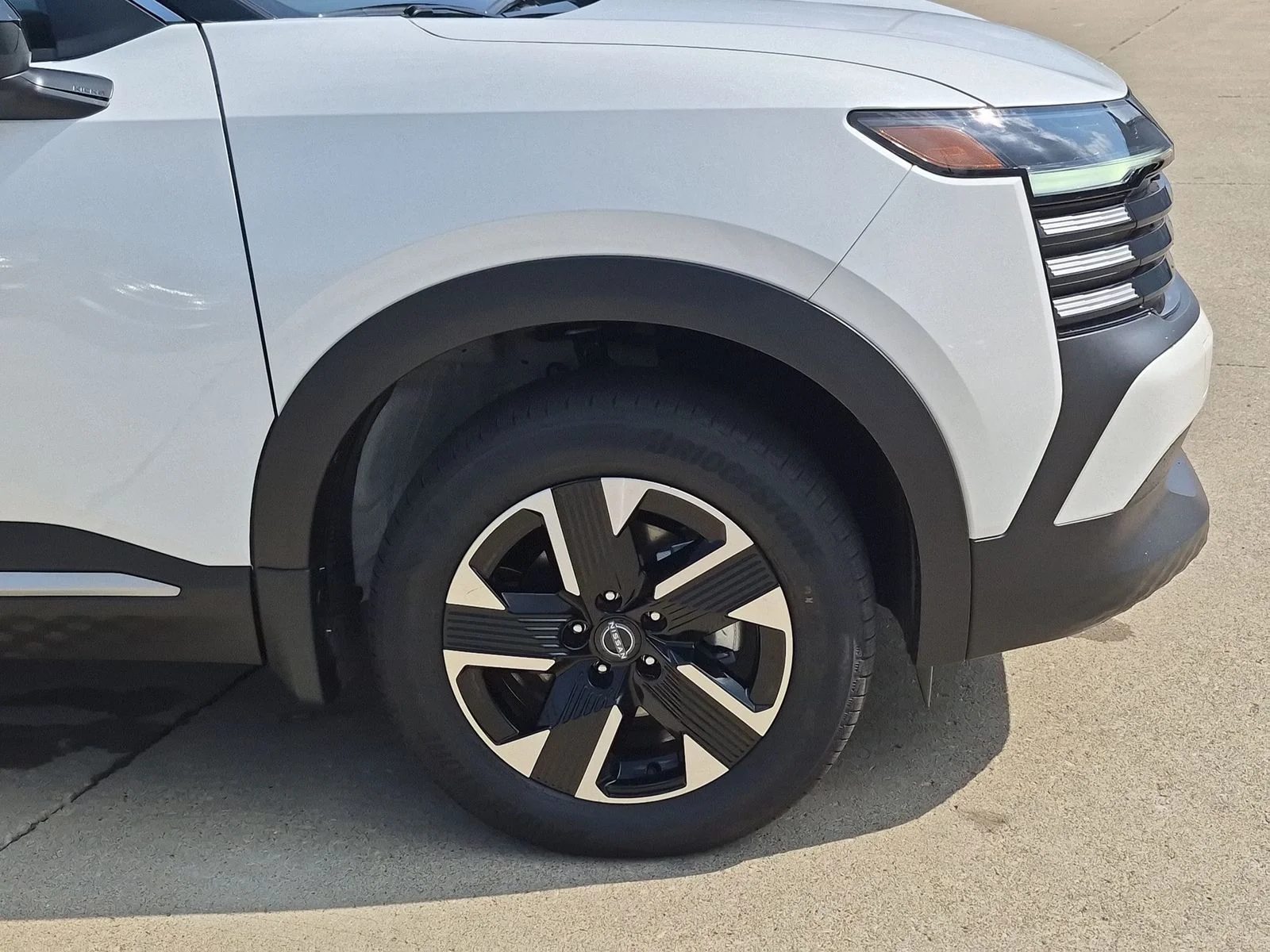 New 2027  Nissan SV image 34
