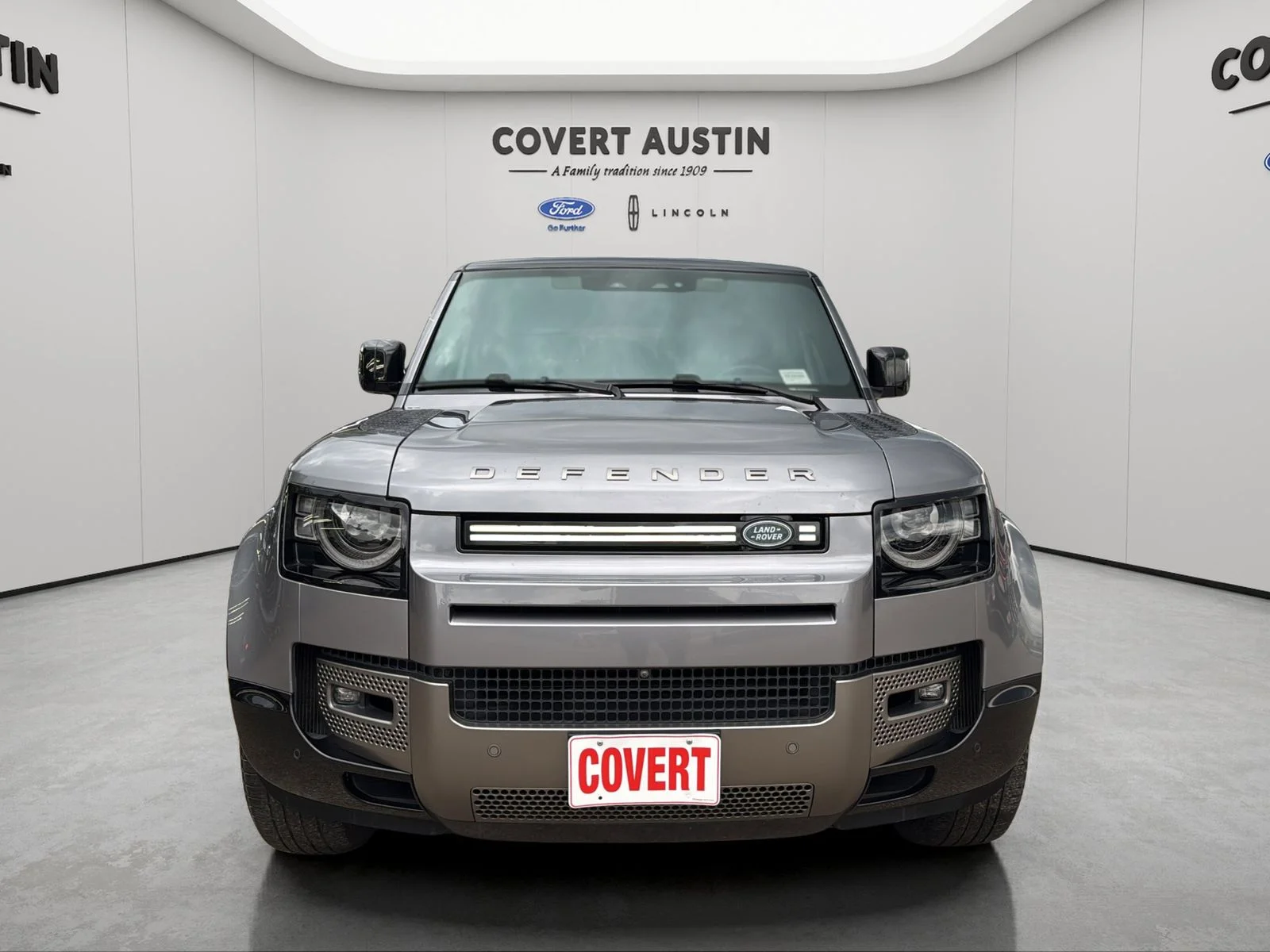 Used 2021  Land Rover X-Dynamic SE image 8