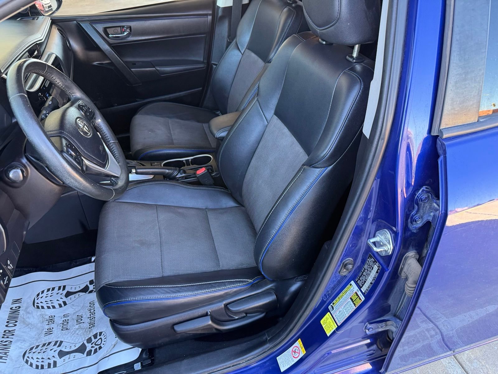 Used 2018 Blue Toyota SE image 31