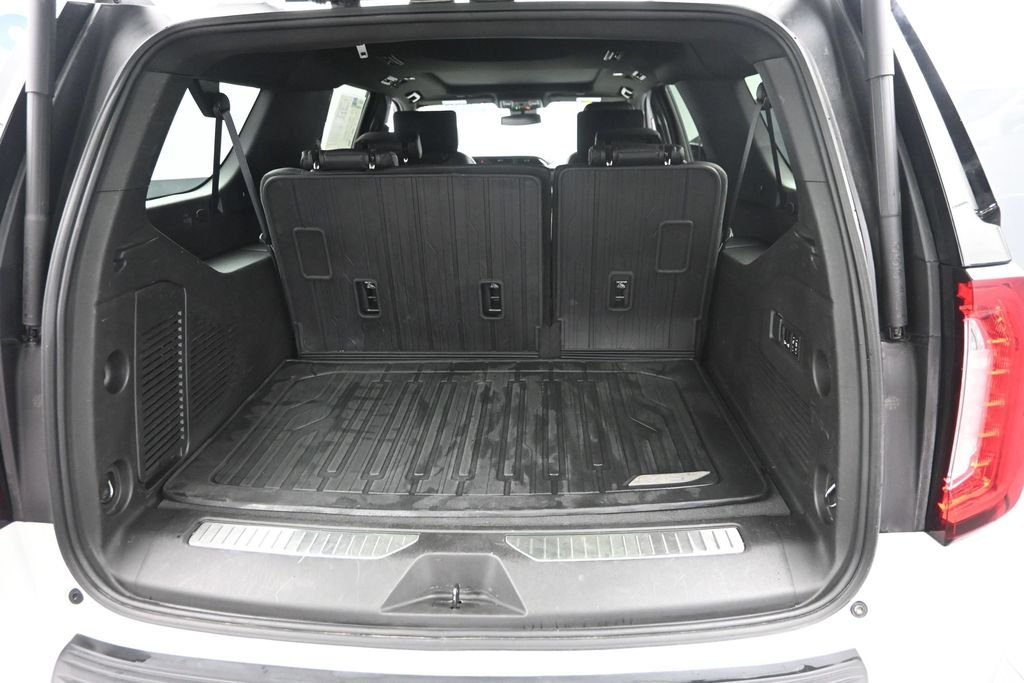 Used 2023 White GMC Denali image 11
