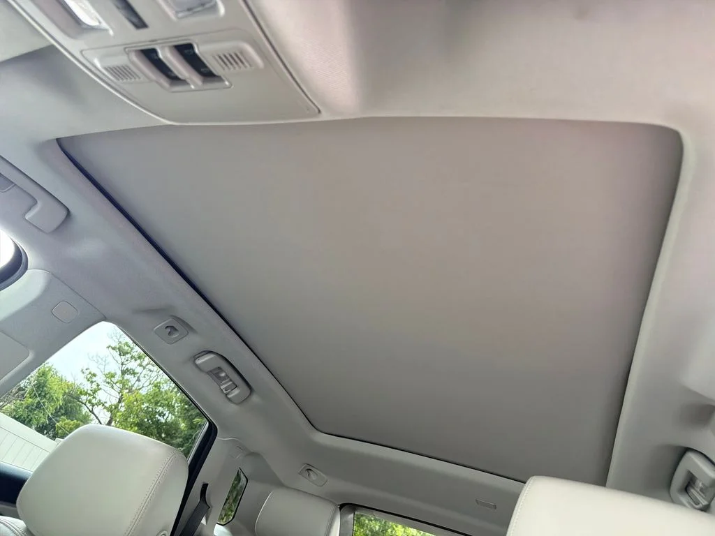 Used 2014 Graphite Metallic Cadillac Performance image 37