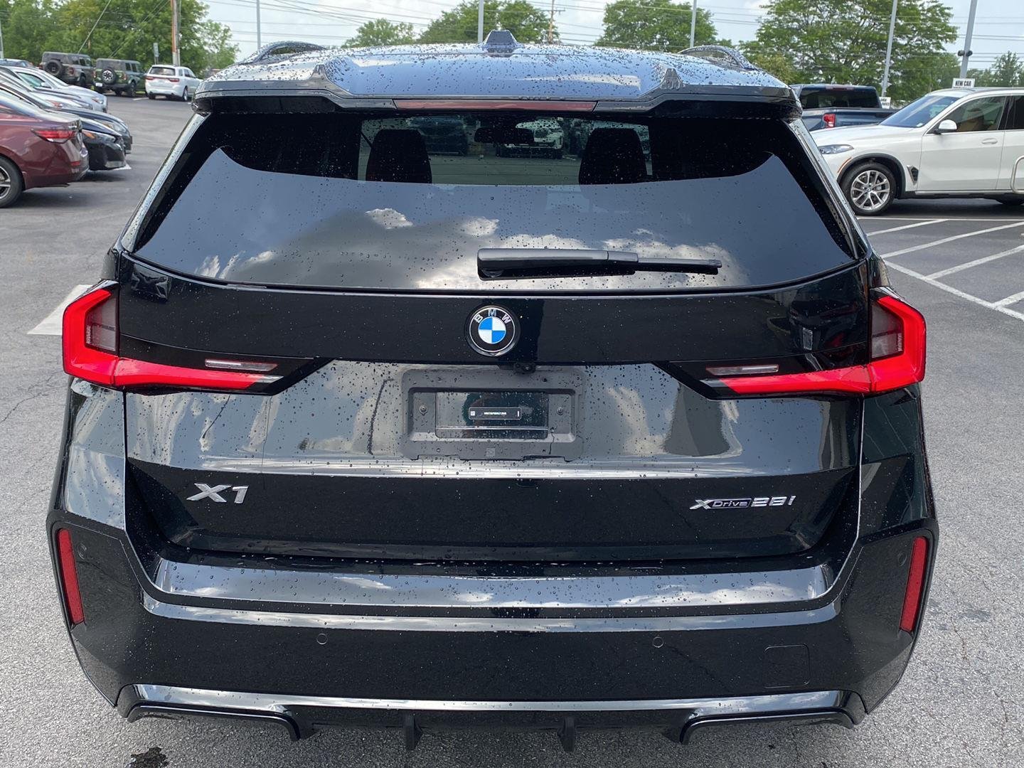 Certified Used 2024 Black Sapphire Metallic BMW xDrive28i image 3