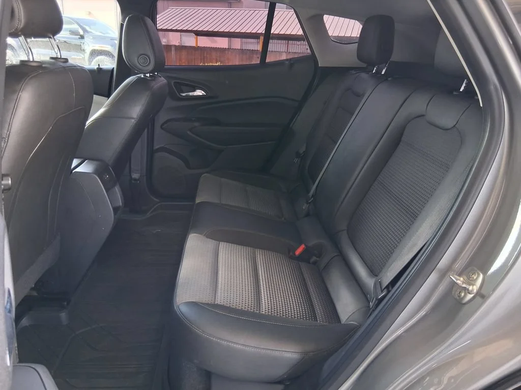 Used 2024 Sterling Gray Metallic Chevrolet LT image 21
