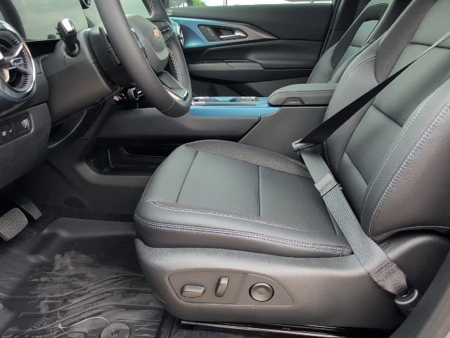 New 2026 Galaxy Gray Metallic Chevrolet LT image 12