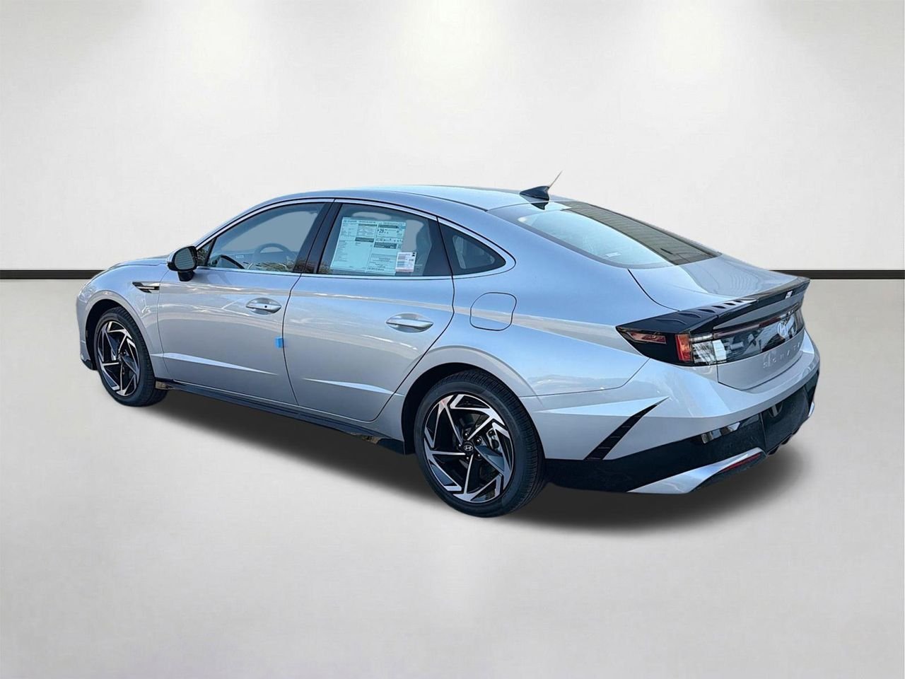 New 2026 Aero Silver Hyundai SEL Sport image 5
