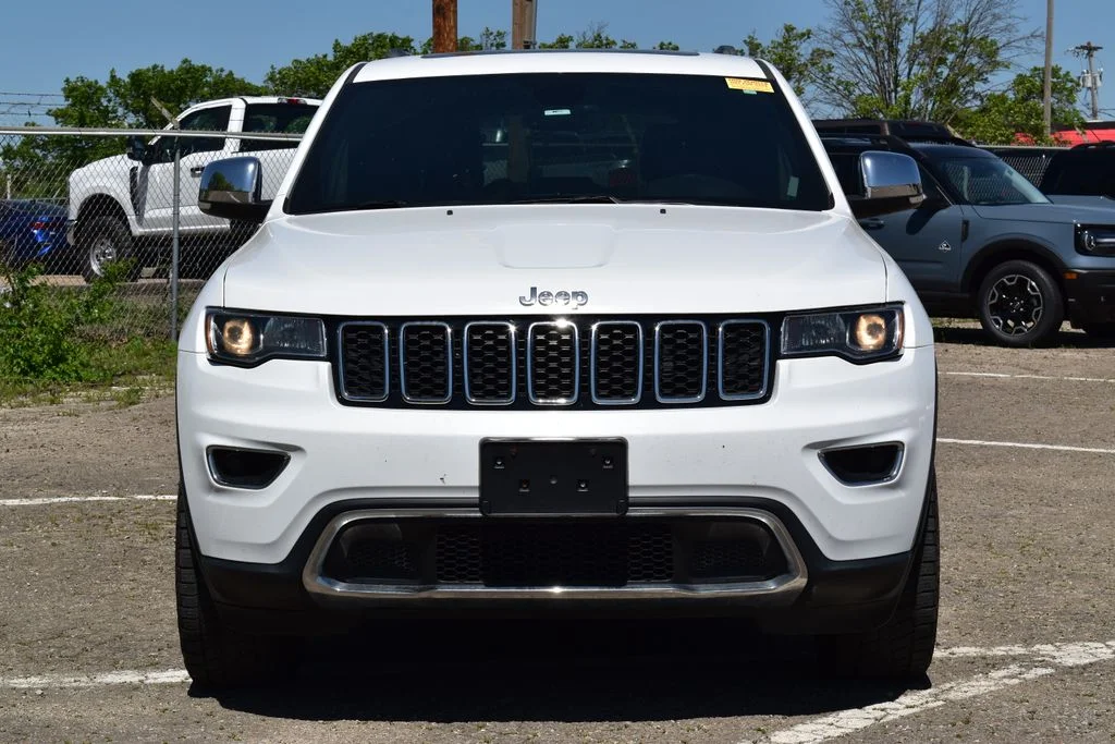 Used 2018 Jeep Grand Cherokee Limited with VIN 1C4RJFBG0JC204279 for sale in Kansas City