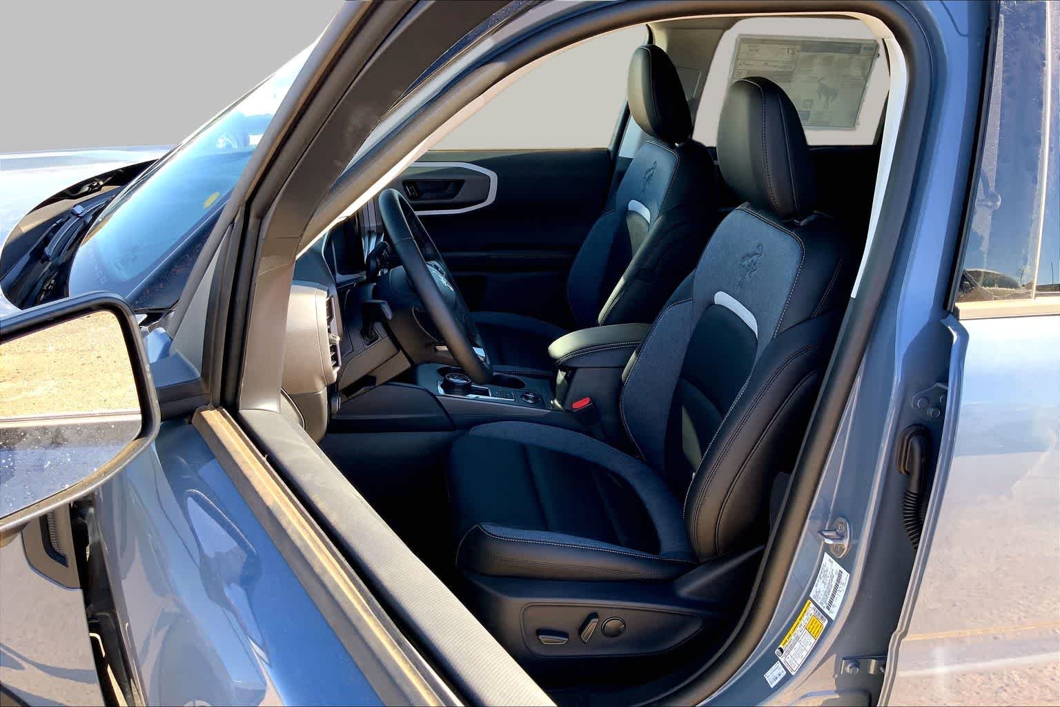 New 2025 Azure Gray Metallic Tri-Coat Ford Outer Banks® image 9