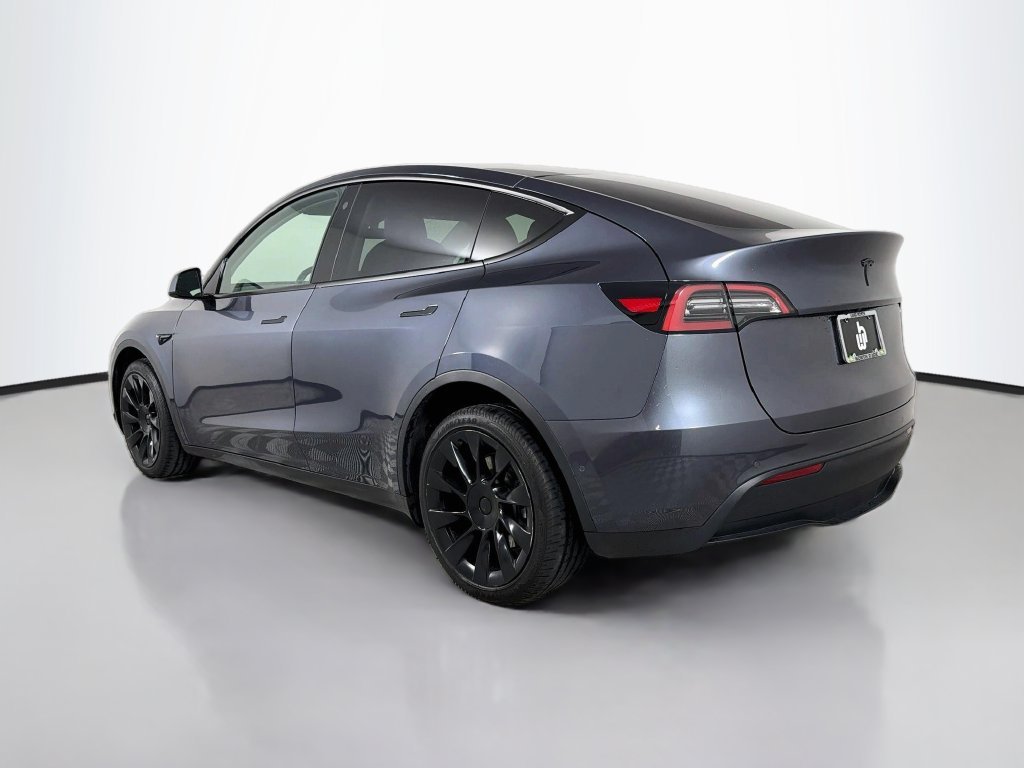 Used 2022 Gray Tesla Long Range image 7
