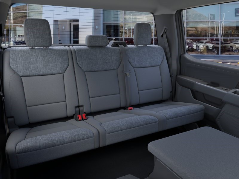 New 2026 Carbonized Gray Metallic Ford XLT image 11