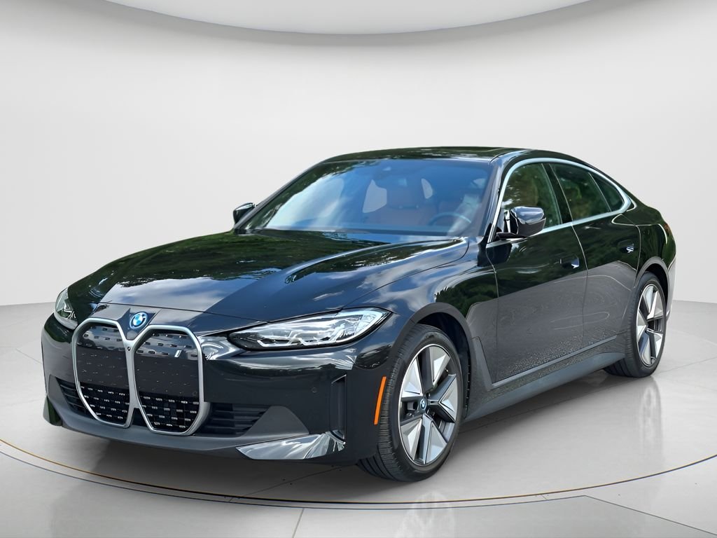 2023 BMW i4 eDrive35's photo