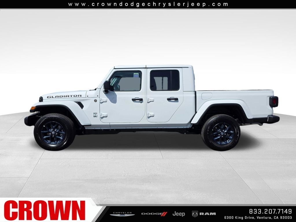 New 2026 Bright White Clear-Coat Exterior Paint Jeep 85th Anniversary Edition image 8