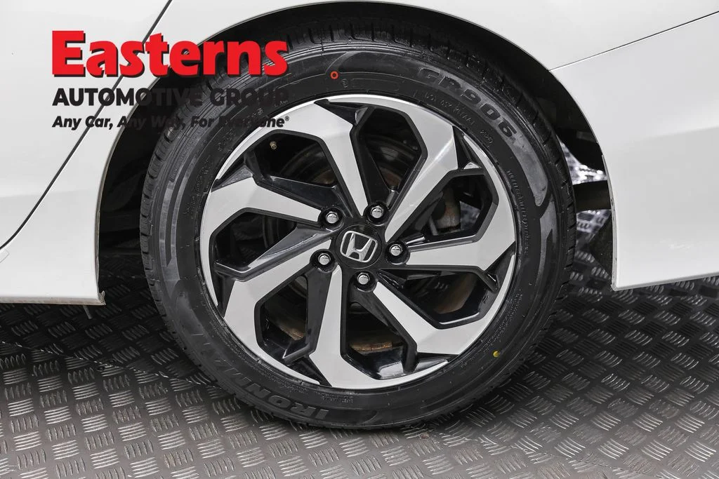Used 2017 White Honda EX-L image 8