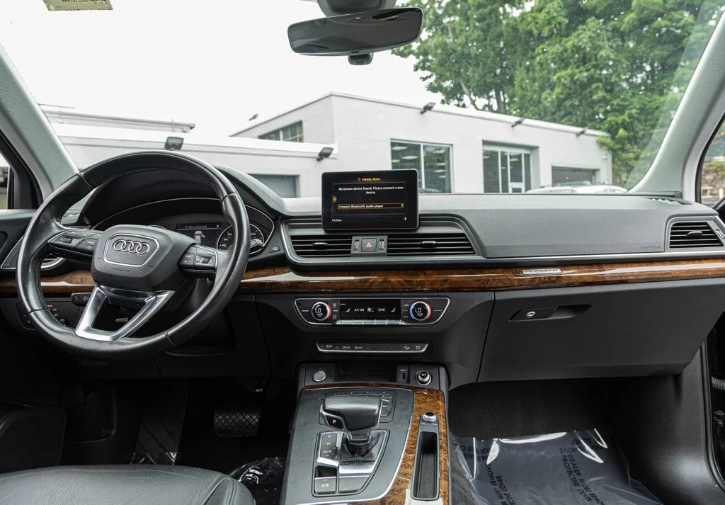 Used 2018  Audi 2.0T Premium image 10