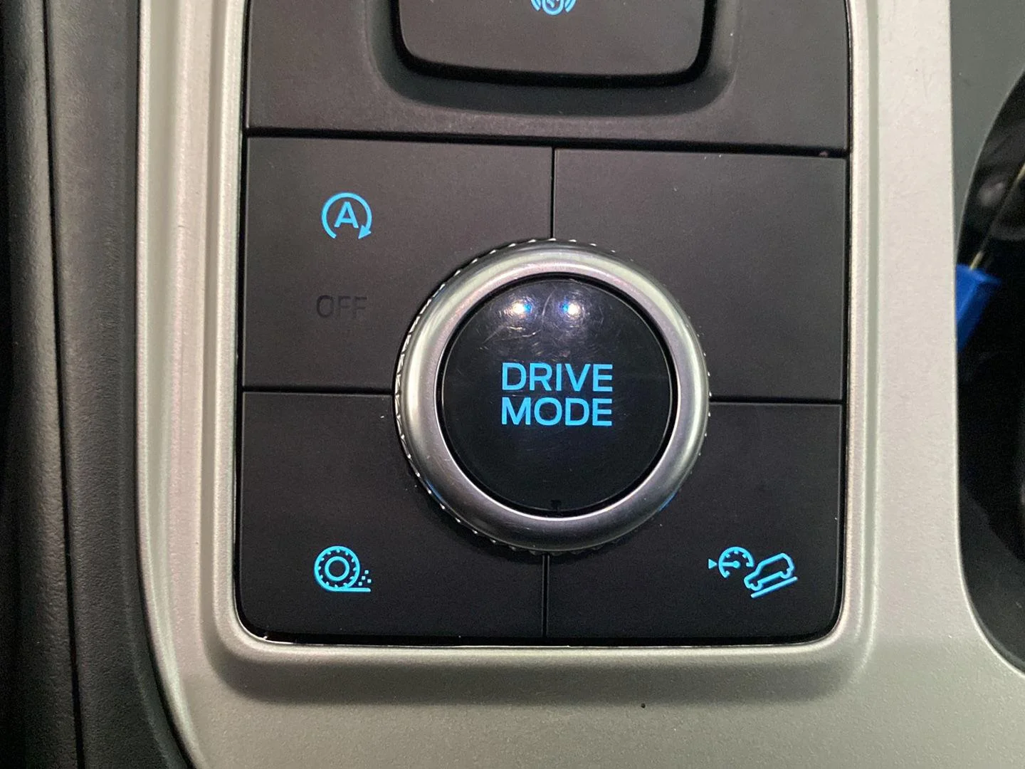 Used 2021 Infinite Blue Metallic Tinted Clearcoat Ford XLT image 8