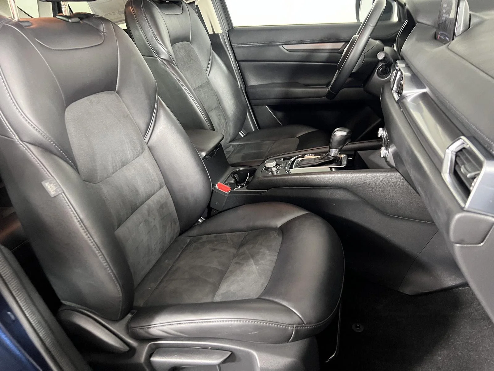 Used 2019  Mazda Touring image 24