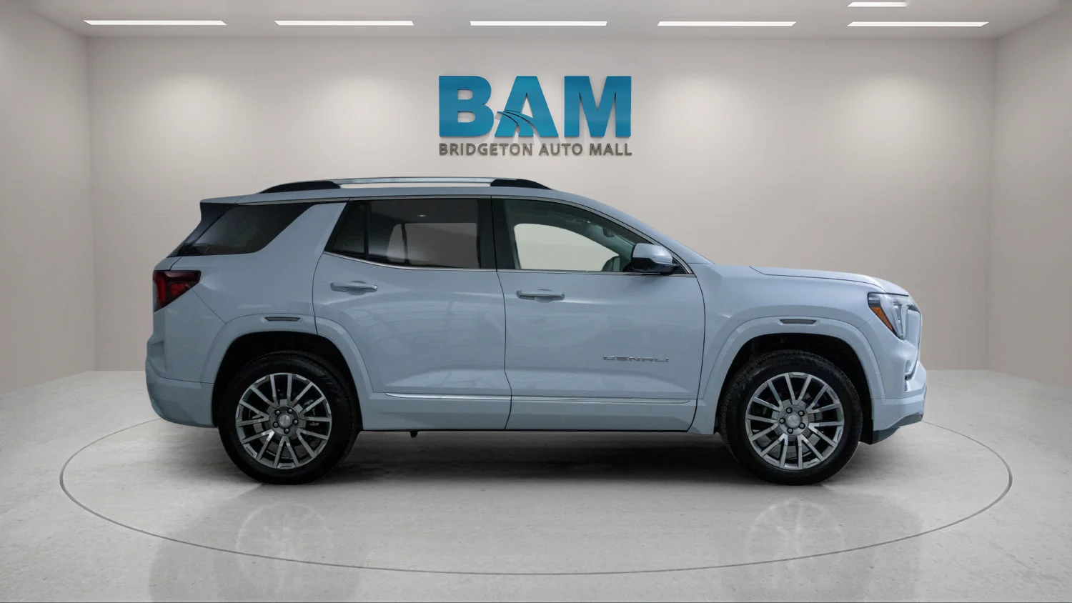 Used 2027 Glacier White Tricoat GMC Denali image 8