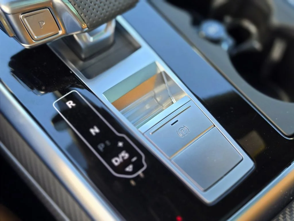 2025 Audi RS Q8 Base - Photo 29