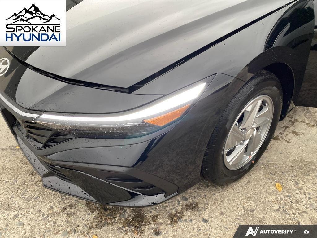 New 2026 Abyss Black Hyundai SE image 12