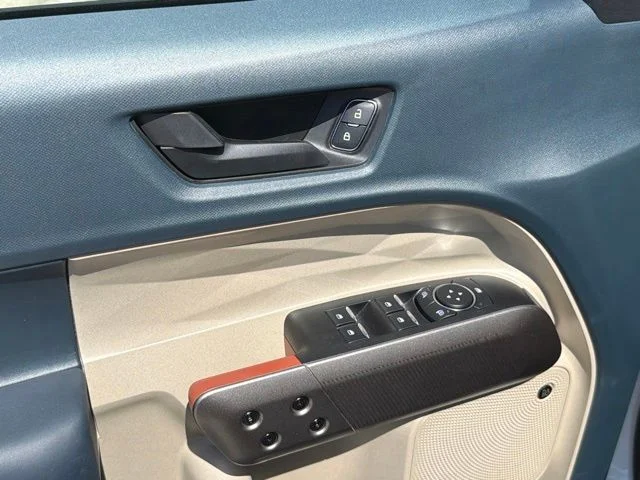 Used 2026 White Ford Lariat image 17