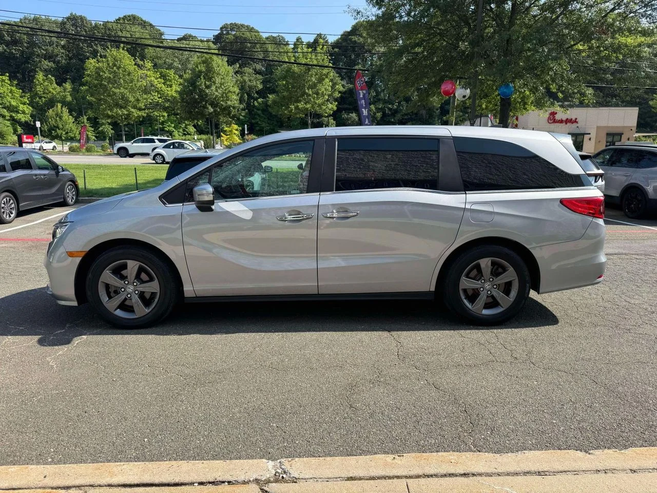 Used 2024 Lunar Silver Metallic Honda EX image 4