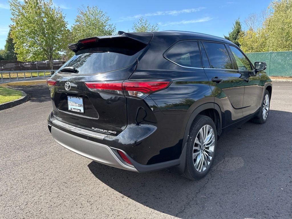 Used 2022 Midnight Black Metallic Toyota Platinum image 6