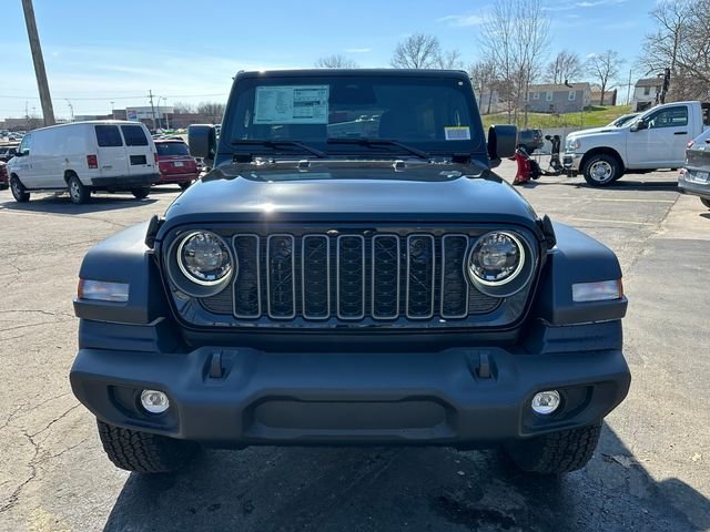 New 2026 Black Clear-Coat Exterior Paint Jeep Sport S image 3