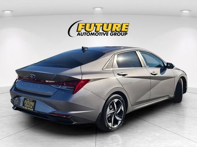 Used 2023 Silver Hyundai Limited image 4