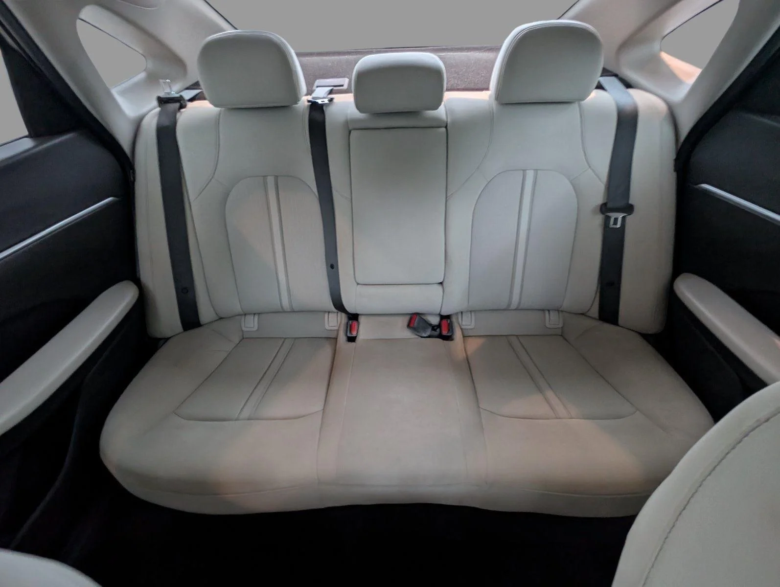 Used 2023 Curated Silver Hyundai SEL image 63