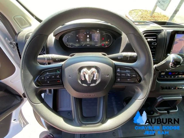 Used 2025 White Ram Base image 22