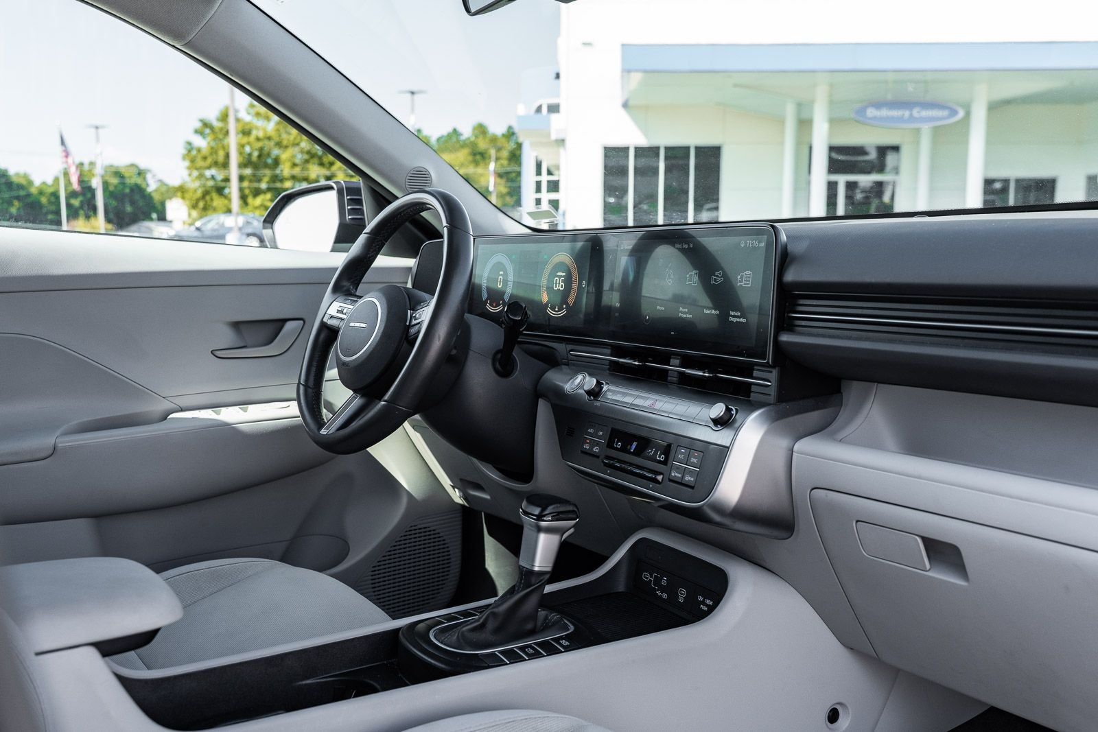 Used 2024 Blue Hyundai SEL image 11
