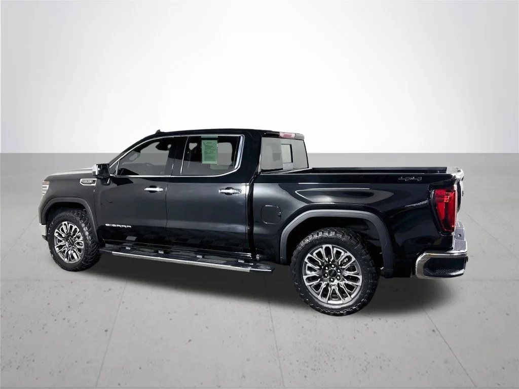 Used 2024 Black GMC SLT image 8