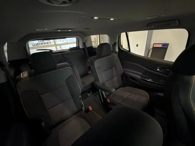 Used 2023 Light Stone Metallic GMC AT4 image 41