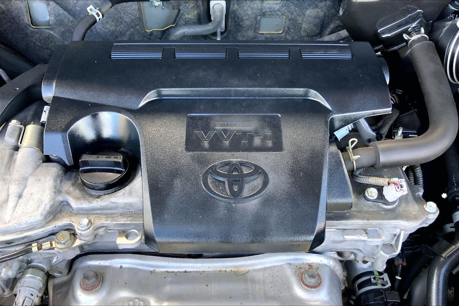 Used 2017 Magnetic Gray Metallic Toyota XLE image 32