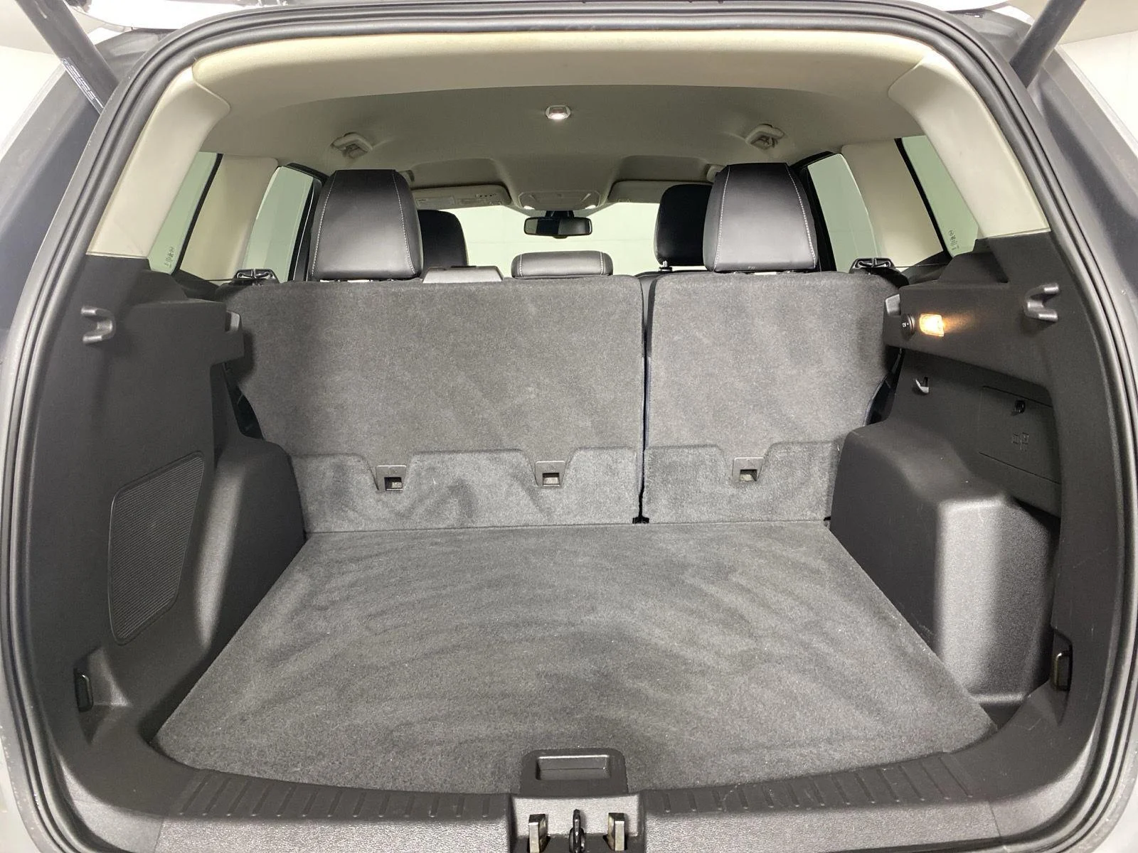 Used 2019 Ingot Silver Ford Titanium image 26