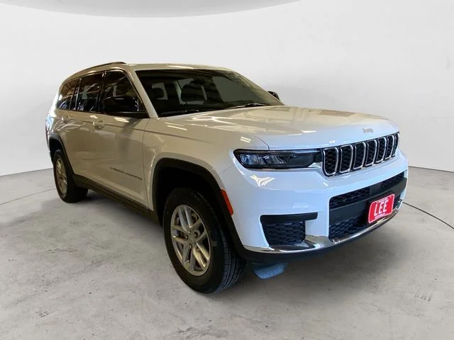 New 2026 White Jeep Laredo image 8