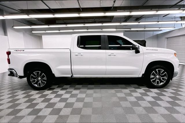 2023 Chevrolet Silverado 1500 LT - Photo 16