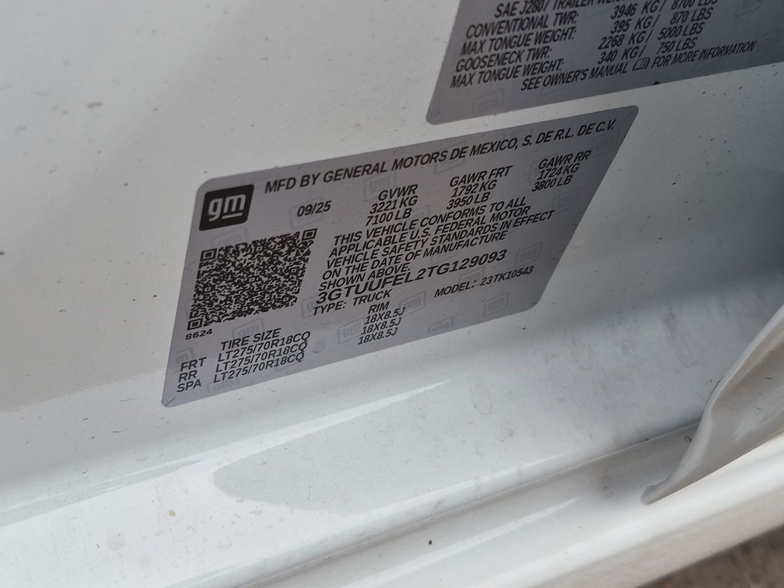 2026 GMC Sierra 1500 AT4X - Photo 34
