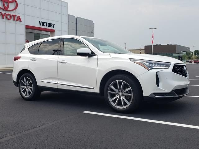 Used 2024 White Acura Technology Package image 3