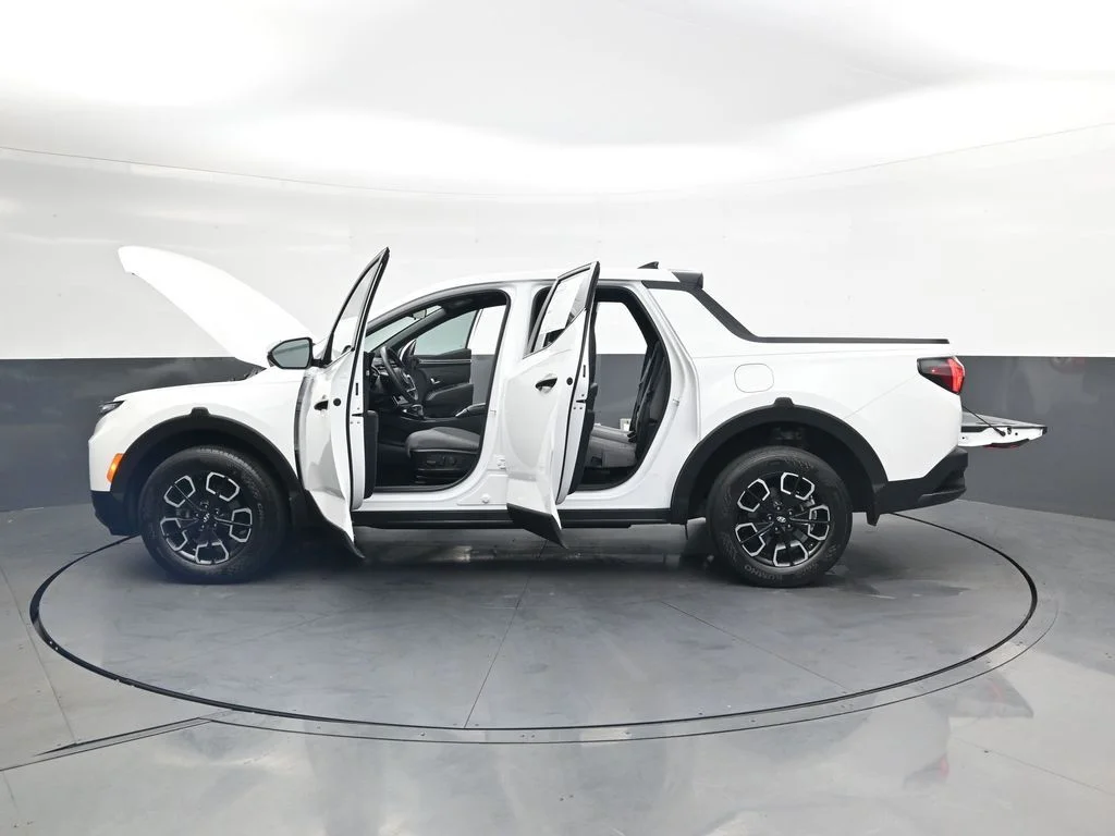 Used 2023 White Hyundai SEL image 49