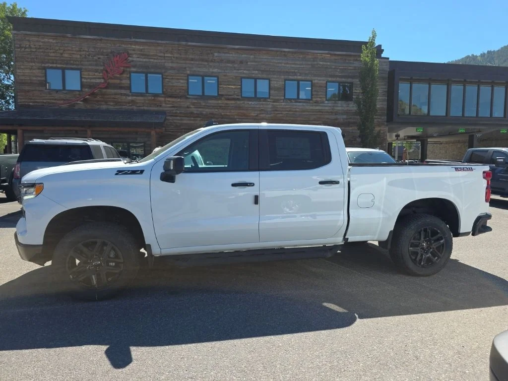 New 2026 Summit White Chevrolet LT Trail Boss image 8
