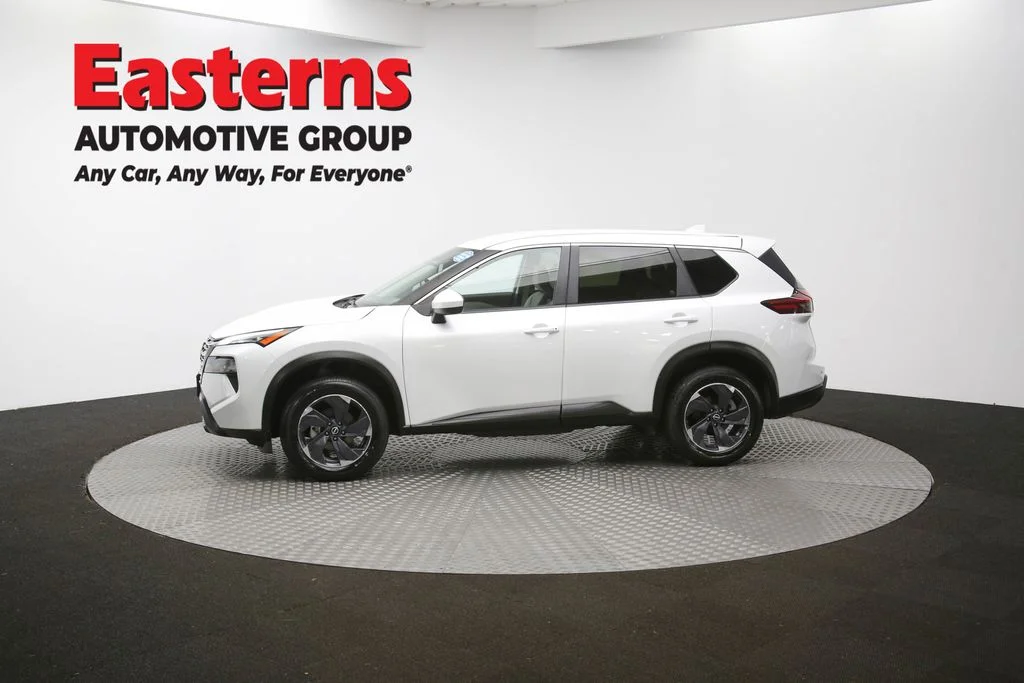 Used 2024 White Nissan SV image 58