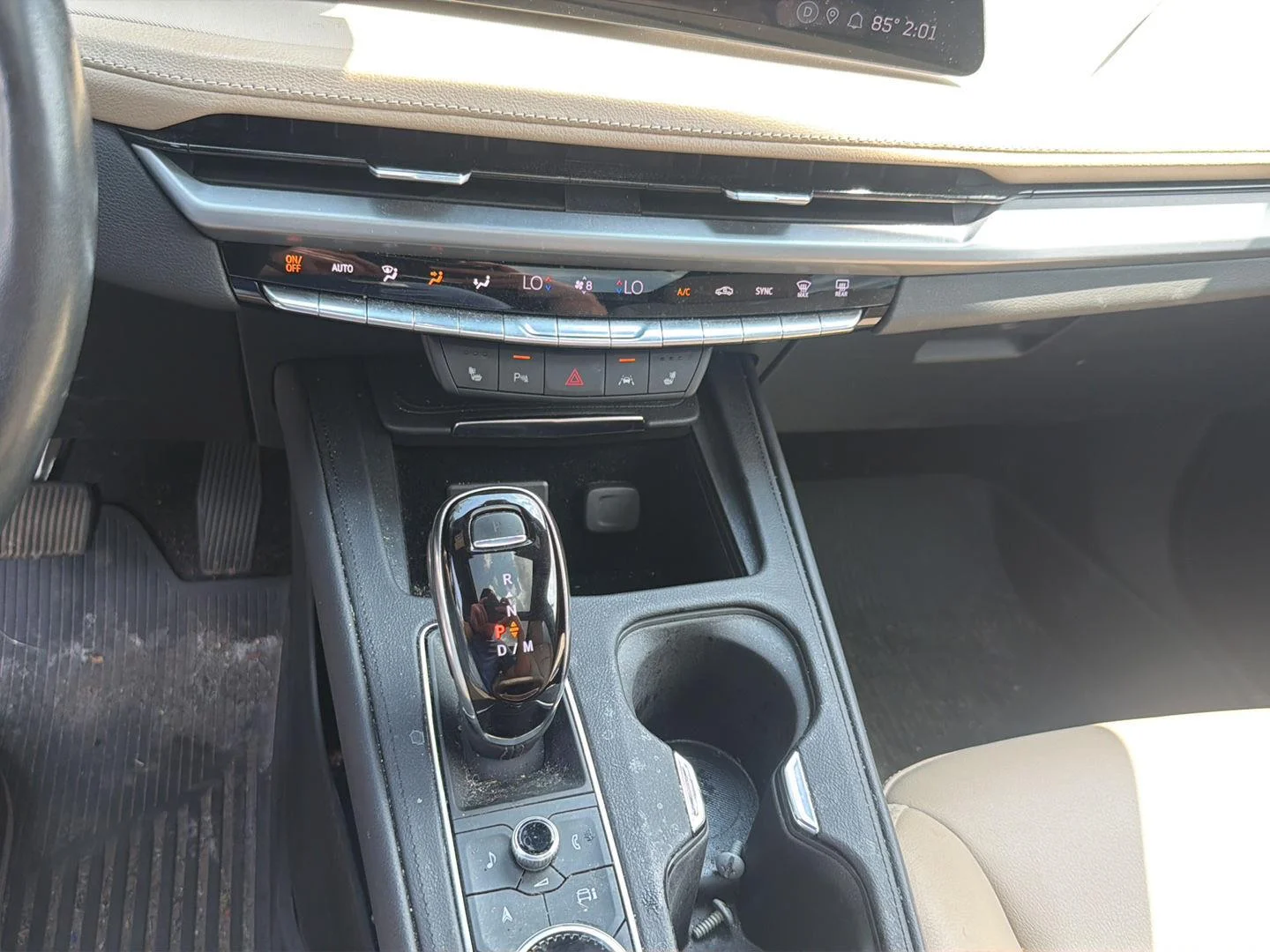 Used 2024 Argent Silver Metallic Cadillac AWD Luxury image 18