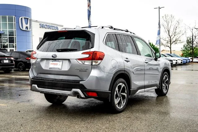 Used 2023 Ice Silver Metallic Subaru Touring image 5