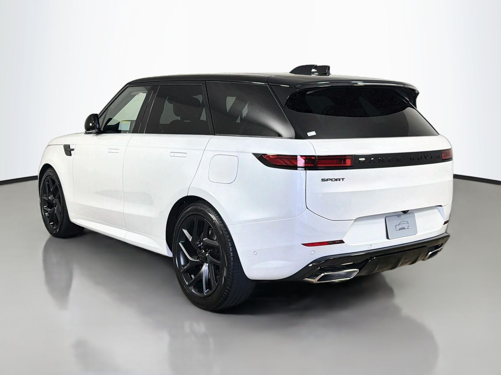 New 2027 Ostuni Pearl White Land Rover Battersea Edition image 3