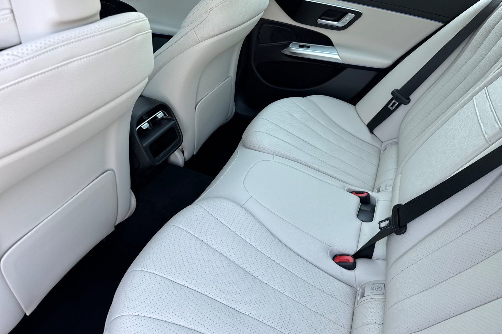 New 2026 Nautical Blue Metallic Mercedes-Benz E 350 image 9