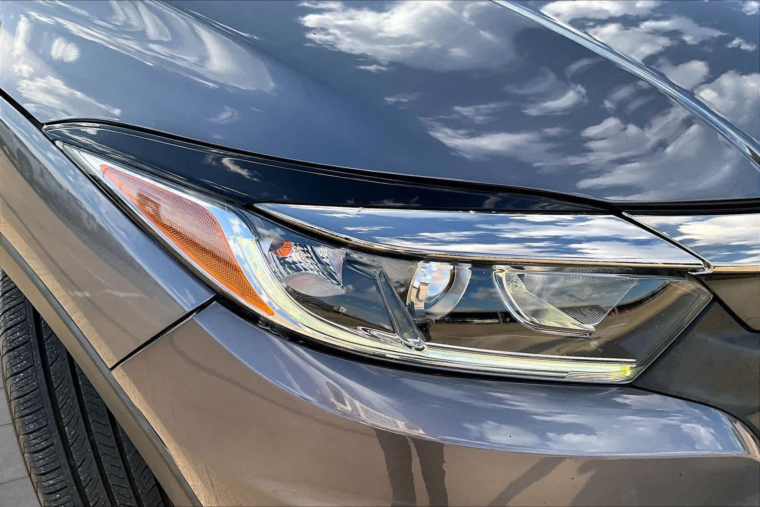 Used 2022 Modern Steel Metallic Honda LX image 25